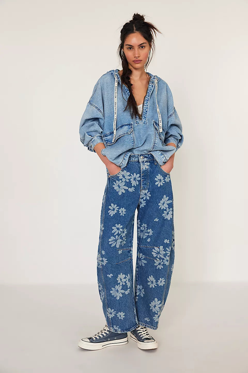 Good Luck Printed Barrel Jeans - Laser Daisy