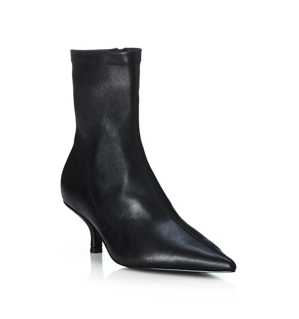AGNES - Black Leather