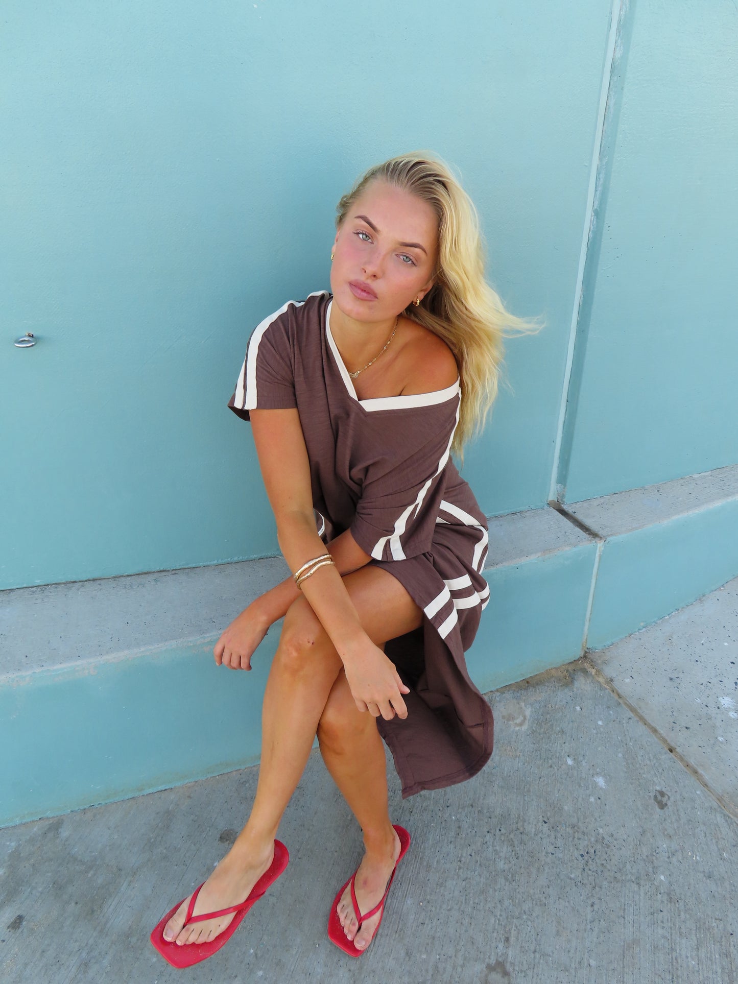 STUDIO T-SHIRT STRIPE EVERYDAY DRESS - CHOCOLATE