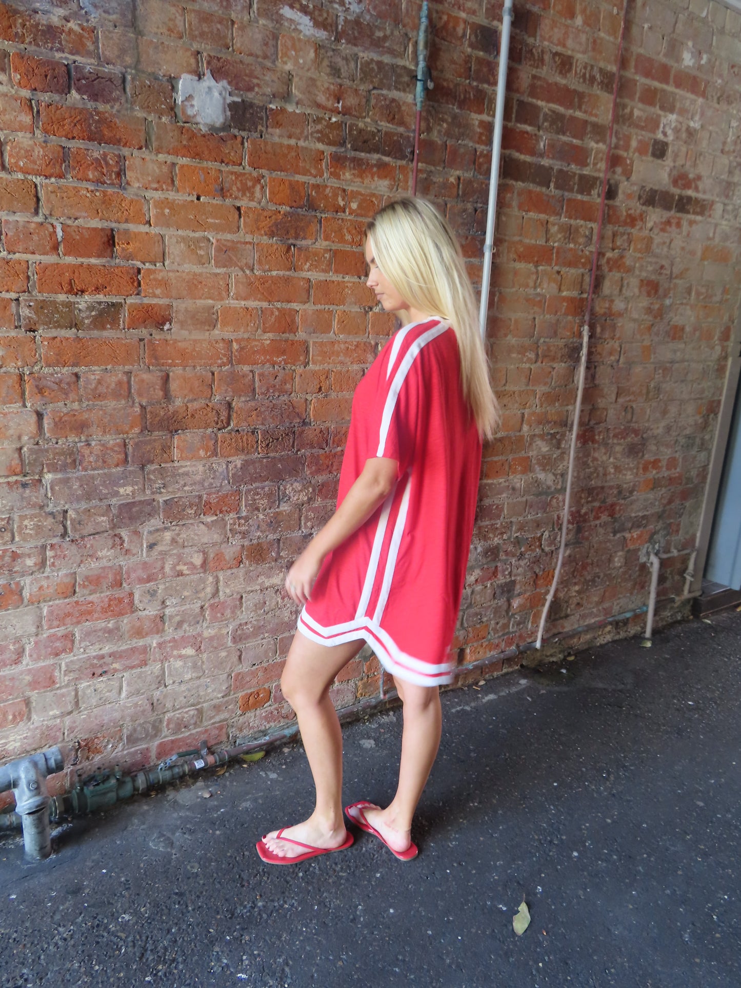 (PRE ORDER) STUDIO T-SHIRT STRIPE EVERYDAY DRESS - CHILLI MINI