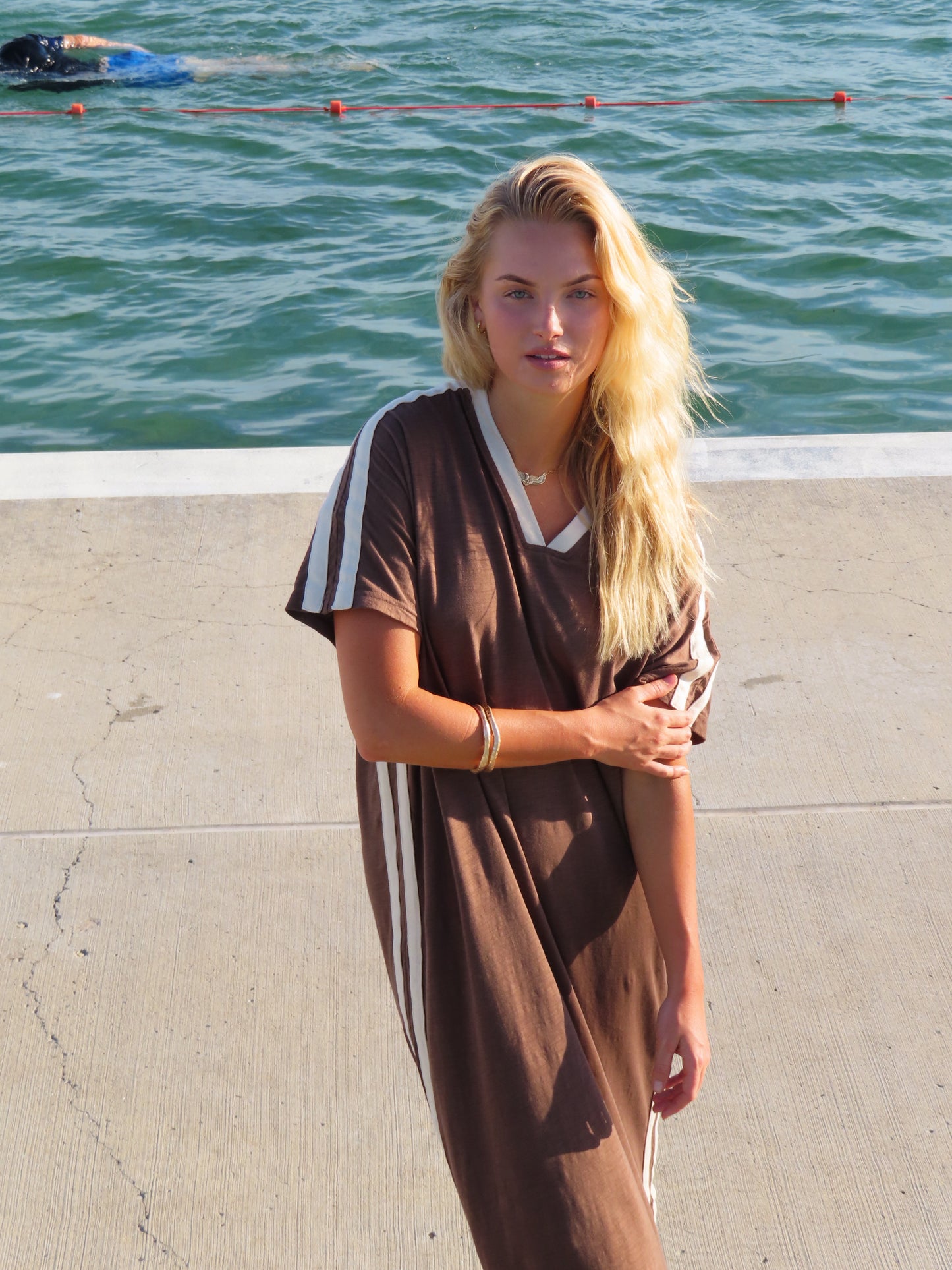 STUDIO T-SHIRT STRIPE EVERYDAY DRESS - CHOCOLATE
