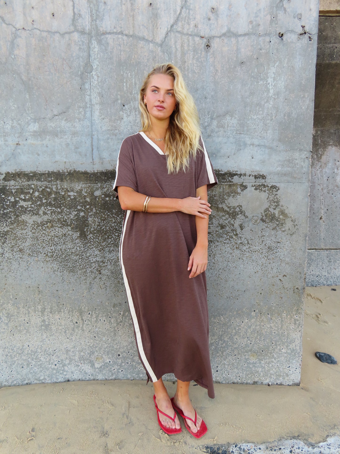 STUDIO T-SHIRT STRIPE EVERYDAY DRESS - CHOCOLATE