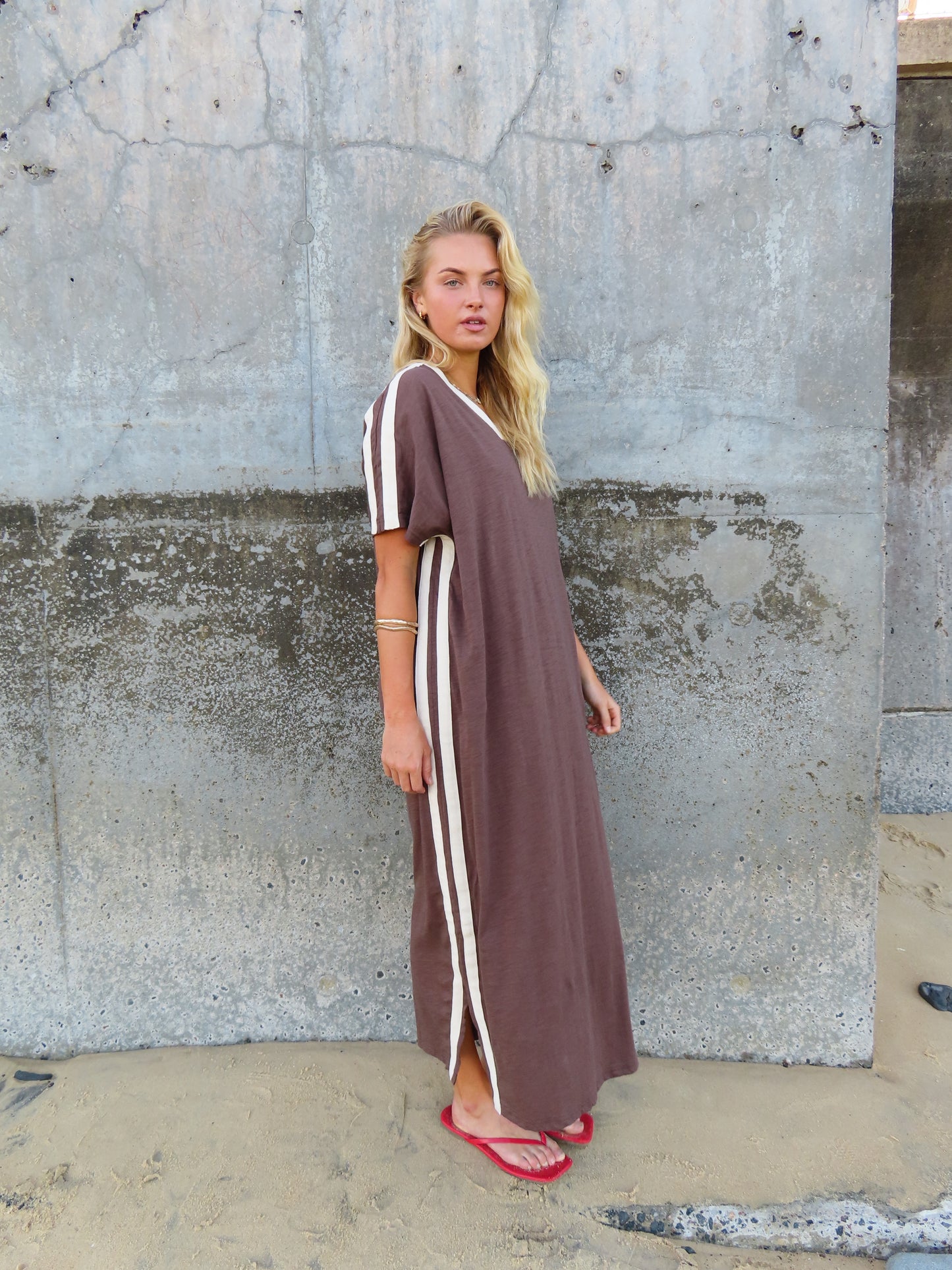 STUDIO T-SHIRT STRIPE EVERYDAY DRESS - CHOCOLATE