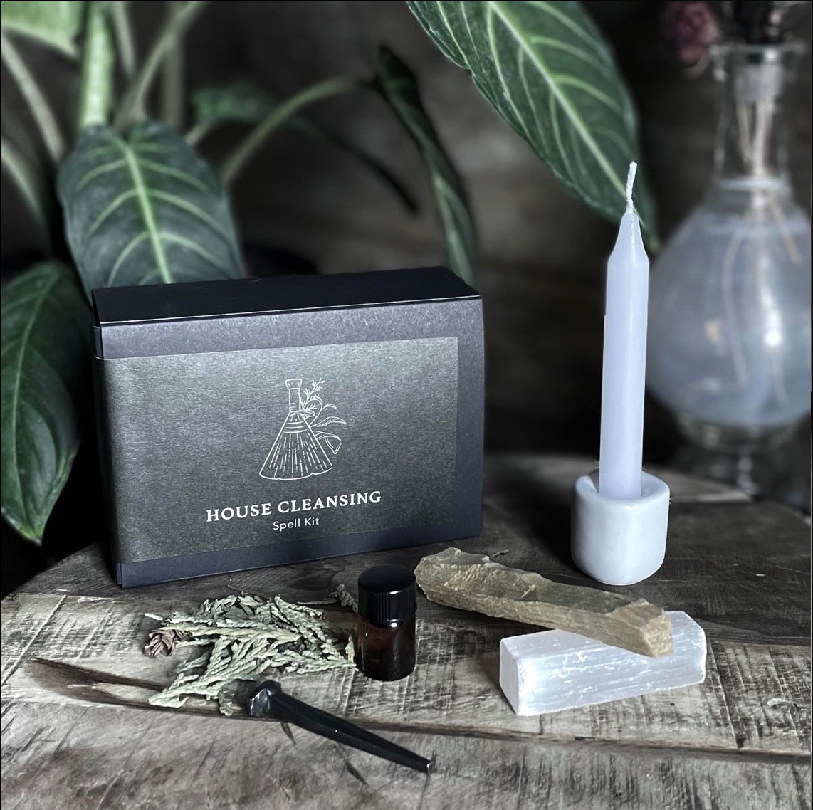 House cleansing spell kit which include palo santo, crystal, candle and holder, gift 