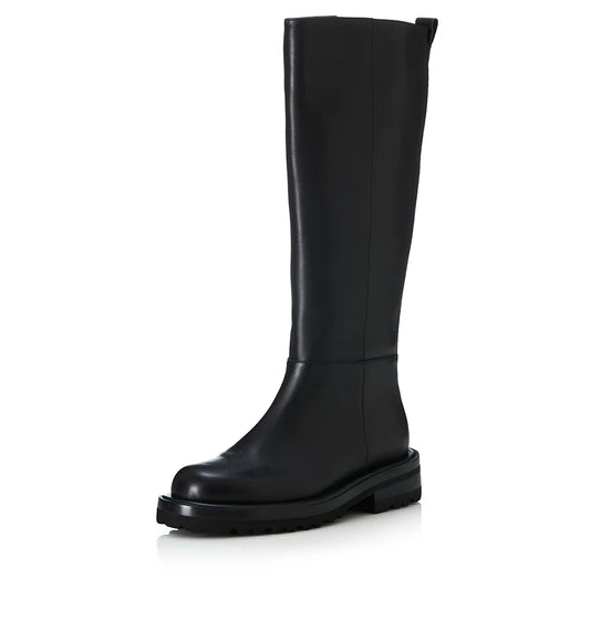 Silvie - Black Leather