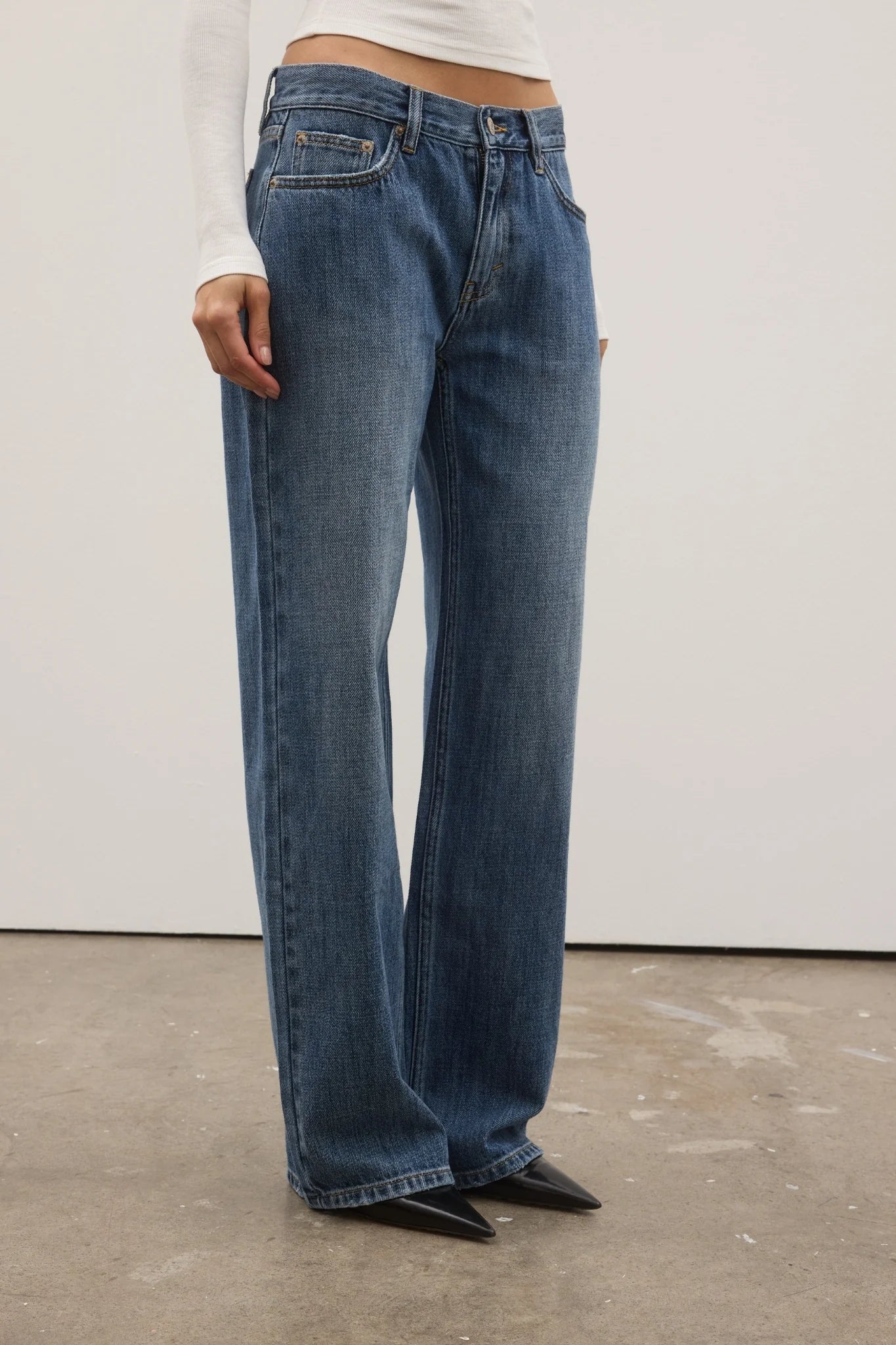 Avery Jean - Tuscan Blue